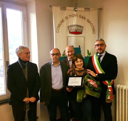 Tovo San Giacomo saluta Angela Finocchio e la ringrazia per il lavoro svolto Tovo San Giacomo saluta Angela Finocchio e la ringrazia per il lavoro svolto