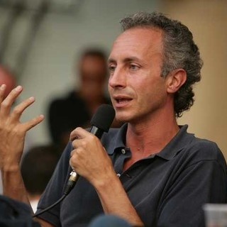 Albissola, spettacolo del giornalista Marco Travaglio dal titolo "Perché No Tav"