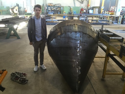 Trottola gigante a Roccavignale, ricordando il record mondiale del trottolaio Renzo Gandolfo Trottola gigante a Roccavignale, ricordando il record mondiale del trottolaio Renzo Gandolfo