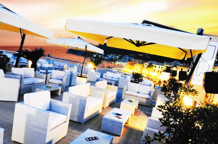Laigueglia: sabato 11 apericena in terrazza all'Up! Disco Laigueglia: sabato 11 apericena in terrazza all'Up! Disco