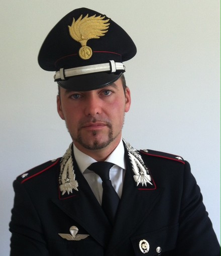Cambio della guardia alla guida del Nucleo Operativo e Radiomobile della Compagnia dei Carabinieri di Albenga: arriva il Tenente Rossi