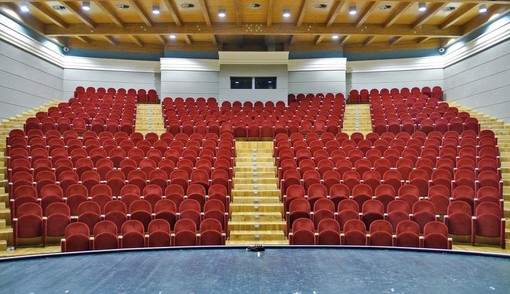 Cairo getta le basi per la prossima stagione teatrale al "Chebello" Cairo getta le basi per la prossima stagione teatrale al "Chebello"