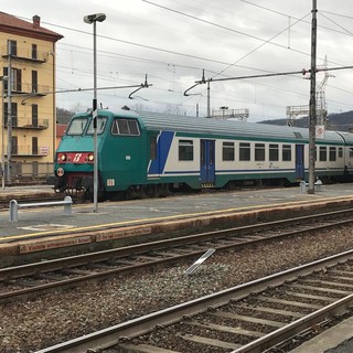 Disagi sulla linea Alessandria-Savona, un pendolare: "I bus sostitutivi non seguono gli orari dei treni soppressi"