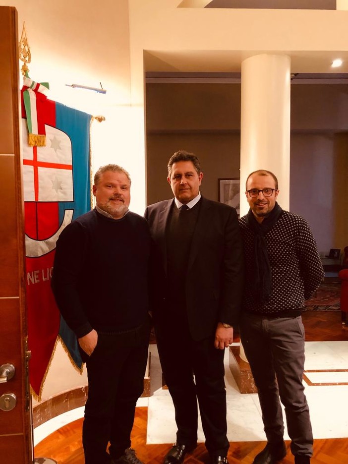 Toti a Varazze incontra i forzisti e appoggia Bozzano, la risposta: "Non ci stiamo, bisogna ascoltare la base" Toti a Varazze incontra i forzisti e appoggia Bozzano, la risposta: "Non ci stiamo, bisogna ascoltare la base"