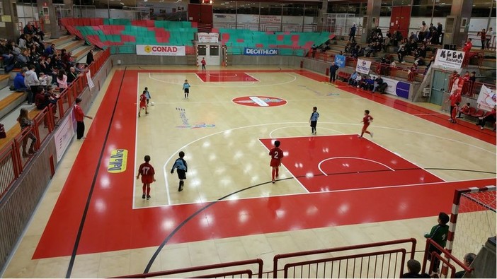 Il Comune di Quiliano investe sugli impianti sportivi: 112mila euro per il Palazzetto dello Sport e 28mila per il "Picasso" Il Comune di Quiliano investe sugli impianti sportivi: 112mila euro per il Palazzetto dello Sport e 28mila per il "Picasso"