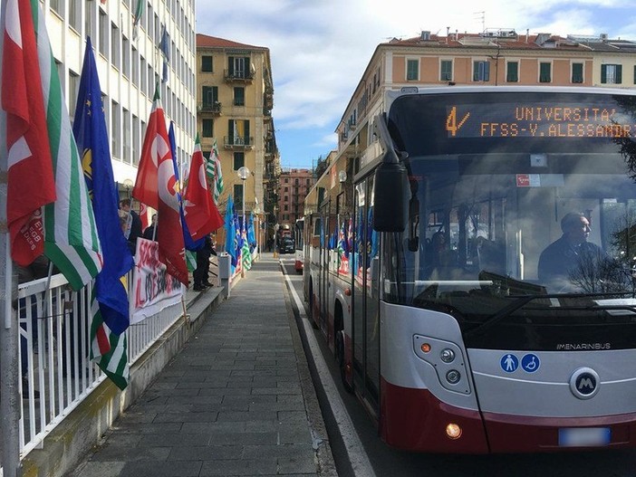 Savona, i sindacati organizzano l'assemblea pubblica "Trasporto pubblico locale: verso dove?" Savona, i sindacati organizzano l'assemblea pubblica "Trasporto pubblico locale: verso dove?"