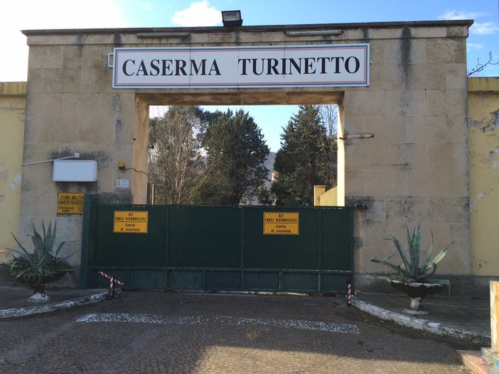 Albenga, i Cittadini Stanchi: "Non vogliamo un deposito rifiuti nell'ex Caserma Turinetto" Albenga, i Cittadini Stanchi: "Non vogliamo un deposito rifiuti nell'ex Caserma Turinetto"