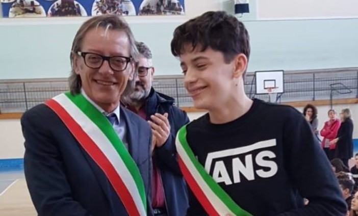 Il sindaco Riccardo Tomatis assieme al "collega" Davide Niero Il sindaco Riccardo Tomatis assieme al "collega" Davide Niero