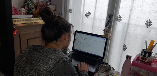 La scuola riparte in presenza dal 25 gennaio ma gli studenti del serale vorrebbero continuare con la Dad La scuola riparte in presenza dal 25 gennaio ma gli studenti del serale vorrebbero continuare con la Dad