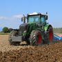 Andora, muore schiacciato dal trattore: vittima un uomo di 85 anni Andora, muore schiacciato dal trattore: vittima un uomo di 85 anni