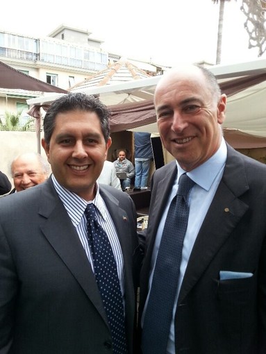 Giovanni Toti, candidato Presidente per il Centro-Destra in Regione Liguria, Deputato Europeo e portavoce di Silvio Berlusconi, domenica mattina ad Alassio Giovanni Toti, candidato Presidente per il Centro-Destra in Regione Liguria, Deputato Europeo e portavoce di Silvio Berlusconi, domenica mattina ad Alassio