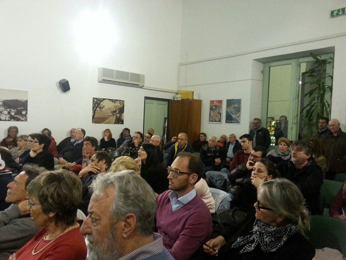 Frascherelli:”Sivori in grave degrado, per restaurarlo servono 3 milioni di euro: volontà riaprirlo, parteciperemo a nuovi bandi” Frascherelli:”Sivori in grave degrado, per restaurarlo servono 3 milioni di euro: volontà riaprirlo, parteciperemo a nuovi bandi”
