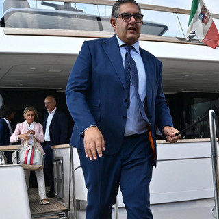 Arresto Toti, i retroscena della bufera giudiziaria: le microspie sullo yacht di Spinelli
