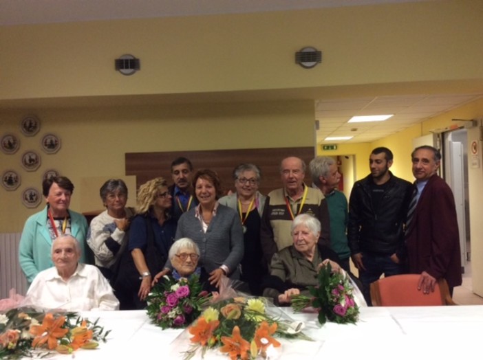 Albenga, è festa al Trincheri per i 103 anni di Liduina Michieli