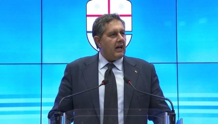 Sospensione del vaccino Astrazeneca, Toti: "Restiamo in attesa delle valutazioni dell'Ema"