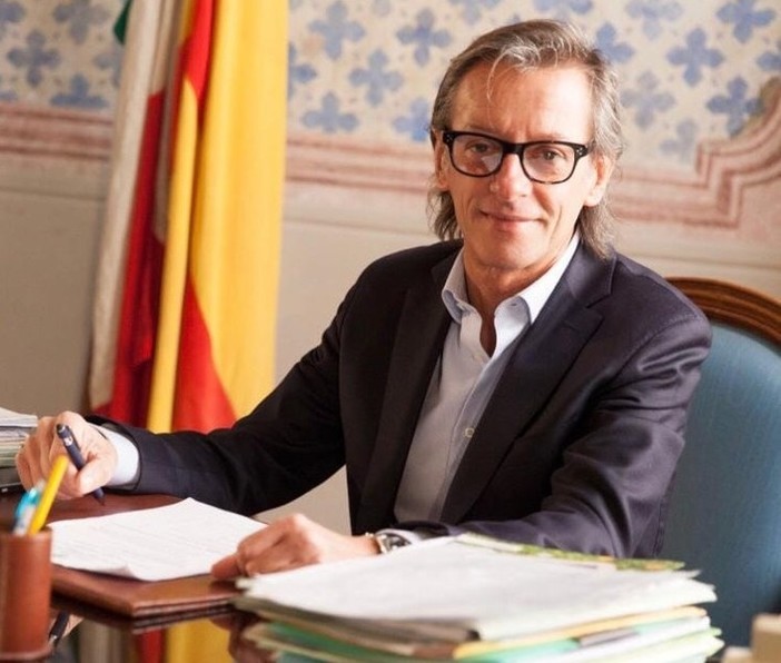 Il candidato sindaco Riccardo Tomatis chiude la sua campagna elettorale in Piazza del Popolo