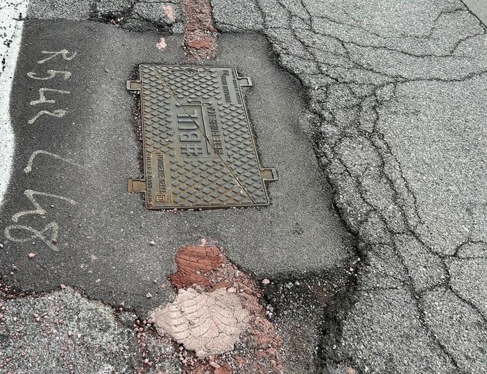 Danni per la posa della fibra, amministrazioni stufe. Castellini (Provincia): "Frustrati per la qualità scadente dei lavori svolti"