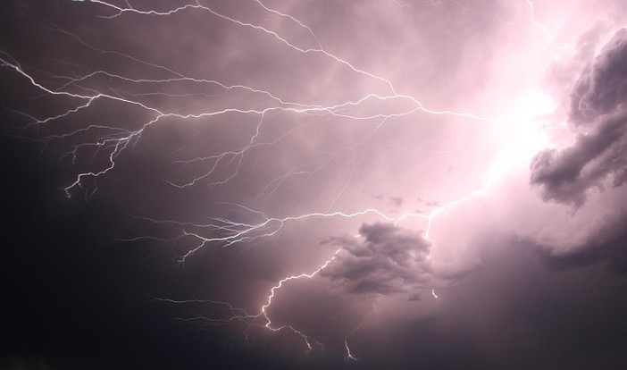 Maltempo, cambia l'allerta nel savonese: dalla mezzanotte di giovedì 5 settembre sarà arancione Maltempo, cambia l'allerta nel savonese: dalla mezzanotte di giovedì 5 settembre sarà arancione