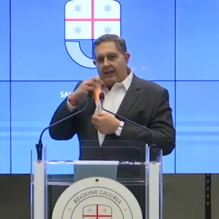 Toti: "Dopo le farmacie coinvolgiamo anche la sanità privata. Arriveremo a 13mila somministrazioni giornaliere di vaccini"