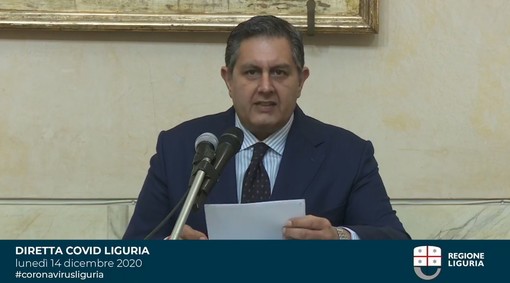 Coronavirus, Toti: "La Liguria ha l'indice Rt più basso di Italia. Sono preoccupato per le voci su zone rosse generalizzate" Coronavirus, Toti: "La Liguria ha l'indice Rt più basso di Italia. Sono preoccupato per le voci su zone rosse generalizzate"