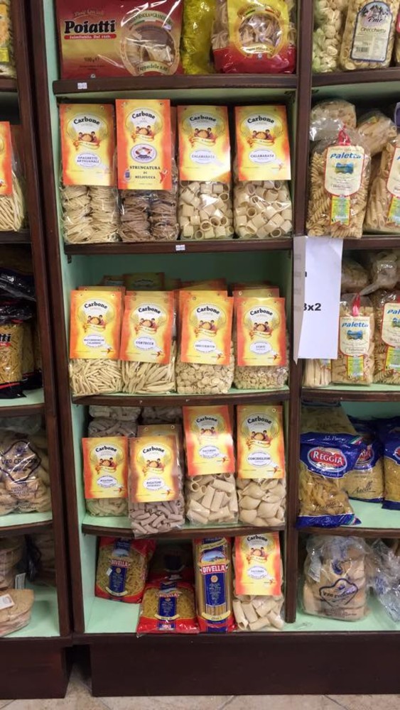 Albenga: ladri buongustai, furto al negozio "Tutto di giù o quasi"