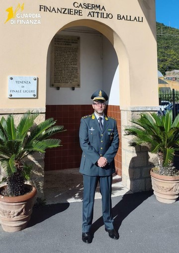 Finale Ligure, cambio al comando della Tenenza della Guardia di Finanza: arriva il Tenente Manuel Maria Belisardi Finale Ligure, cambio al comando della Tenenza della Guardia di Finanza: arriva il Tenente Manuel Maria Belisardi