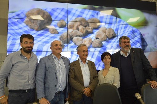 Tartufi, a Millesimo la Festa nazionale delle delizie pregiate: si preannuncia edizione record Tartufi, a Millesimo la Festa nazionale delle delizie pregiate: si preannuncia edizione record