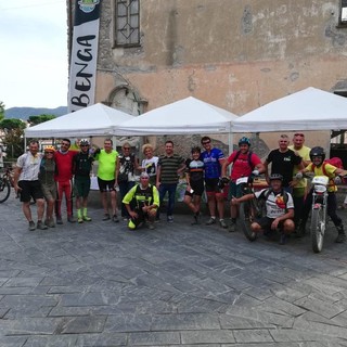 Albenga: le aziende del territorio accolgono il Tour delle Torri Saracene offrendo agli e-bikers i prodotti tipici della zona Albenga: le aziende del territorio accolgono il Tour delle Torri Saracene offrendo agli e-bikers i prodotti tipici della zona