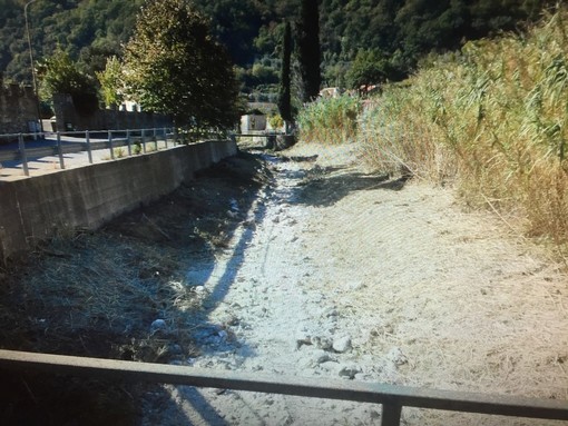 Finale, dalla Regione 12 mila euro per la pulizia del torrente Aquila (FOTO)