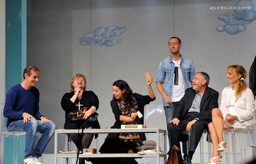 "Toc Toc" approda al Teatro Ambra di Albenga "Toc Toc" approda al Teatro Ambra di Albenga