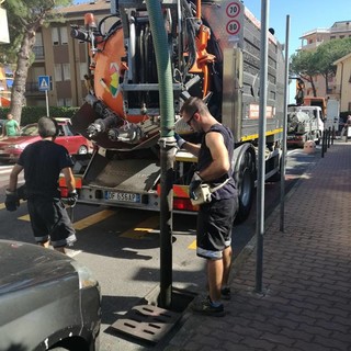 Divieto di balneazione ad Andora, il problema è la rottura di una tubazione privata