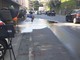 Savona, rottura tubo in via Pirandello: allagata una corsia stradale (FOTO e VIDEO)