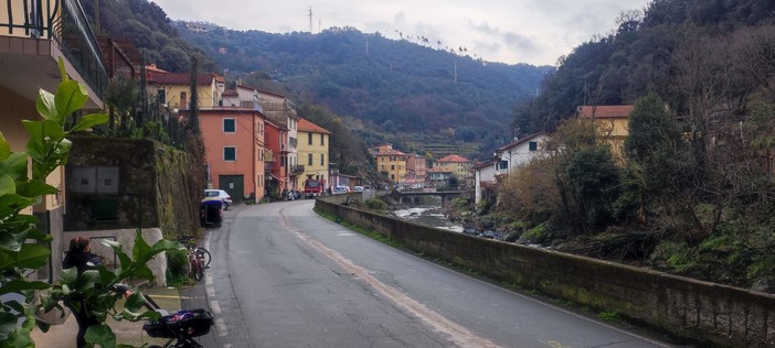 Rottura tubo gas a Varazze, guasto riparato: viabilità riaperta a senso unico alternato sulla Sp542