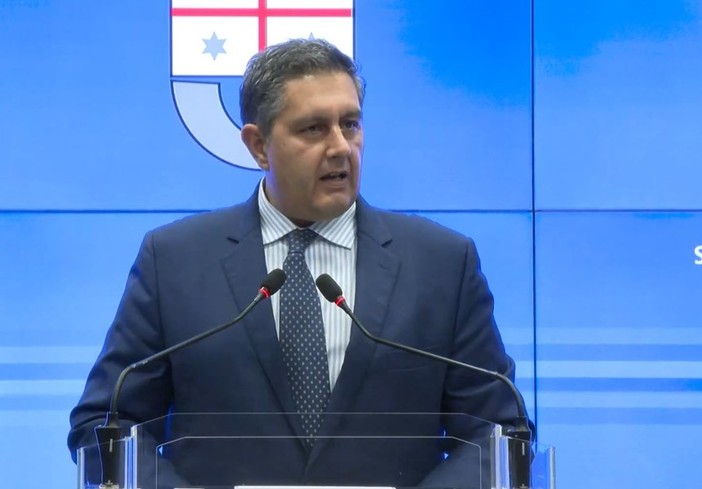 Coronavirus, Toti: “Calo dell’incidenza consolidato in Liguria. A giugno oltre 110mila vaccini a settimana” Coronavirus, Toti: “Calo dell’incidenza consolidato in Liguria. A giugno oltre 110mila vaccini a settimana”