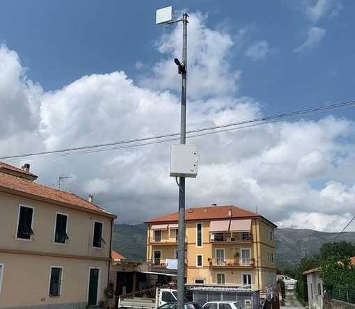 Sistema di videosorveglianza integrata: partita a Campochiesa d’Albenga l’installazione delle prime telecamere acquistate dai privati