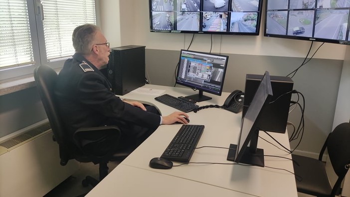 Borghetto S. Spirito svela il nuovo impianto di videosorveglianza: innovazione tecnologica e più telecamere (FOTO) Borghetto S. Spirito svela il nuovo impianto di videosorveglianza: innovazione tecnologica e più telecamere (FOTO)