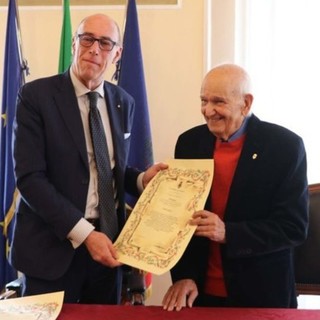 Il comandante Taranto in occasione della premiazione del febbraio scorso (Foto di Silvio Fasano)
