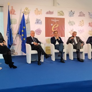 La tavola rotonda ha visto protagonisti Antonio Claudio Scajola (primo a sinistra), Alberto Cirio (secondo da sinistra) e Luca Robaldo (primo a destra)