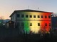 Coronavirus, Roccavignale accende il tricolore sul palazzo comunale: &quot;Uniti si vince&quot; (FOTO)