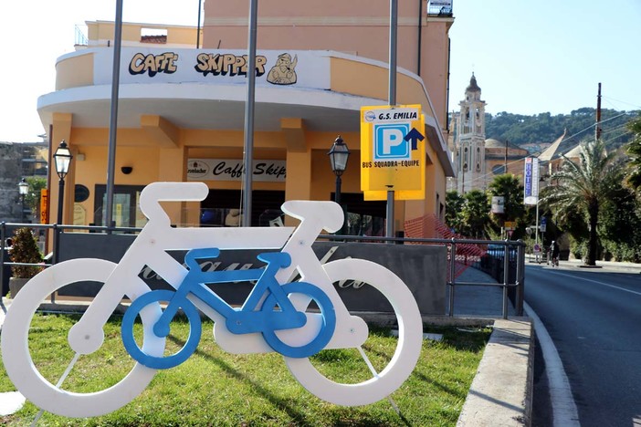 Vaccarezza sul successo del trofeo Laigueglia: "Soddisfatto del contributo della Regione" Vaccarezza sul successo del trofeo Laigueglia: "Soddisfatto del contributo della Regione"