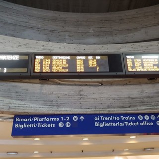 Coronavirus, oltre 240 treni cancellati sul territorio regionale e verso la Lombardia Coronavirus, oltre 240 treni cancellati sul territorio regionale e verso la Lombardia