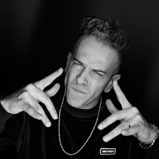 Tormento, voce e anima dei "Sottotono", ospite nel pomeriggio di Radio Onda Ligure 101