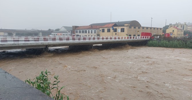 Savona, Quiliano e Vado: un protocollo d'intesa per la messa in sicurezza del torrente che attraversa i tre Comuni Savona, Quiliano e Vado: un protocollo d'intesa per la messa in sicurezza del torrente che attraversa i tre Comuni