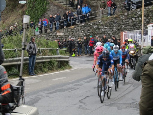 Trofeo Laigueglia24, tra mare e monti è un ponente savonese speciale: ma le strade provinciali sono da rivedere (FOTO e VIDEO) Trofeo Laigueglia24, tra mare e monti è un ponente savonese speciale: ma le strade provinciali sono da rivedere (FOTO e VIDEO)