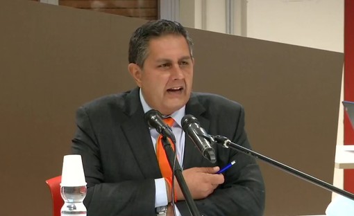 Coronavirus, Toti: "Scelta opportuna restare in zona arancione fino al 3 dicembre" Coronavirus, Toti: "Scelta opportuna restare in zona arancione fino al 3 dicembre"