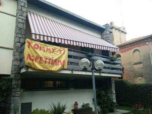 Tommy ed Eli presto a casa
