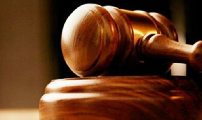 Condannato a 4 anni e mezzo Pietro Noci, rapinò 30 banche nel 2008/09 vestito da donna Condannato a 4 anni e mezzo Pietro Noci, rapinò 30 banche nel 2008/09 vestito da donna