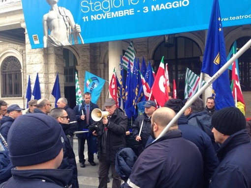 Tavolo permanente TPL, insoddisfatti le Rsu: "Insufficienti le risposte date, il 13 febbraio sarà sciopero" Tavolo permanente TPL, insoddisfatti le Rsu: "Insufficienti le risposte date, il 13 febbraio sarà sciopero"