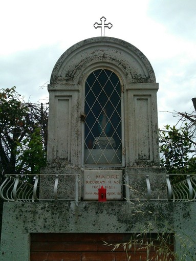 Mistero ad Albenga: che fine ha fatto la statua della "Madonnina di Pontelungo"? Mistero ad Albenga: che fine ha fatto la statua della "Madonnina di Pontelungo"?