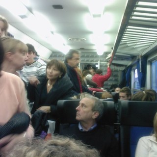 Pendolari, piu' posti sui treni